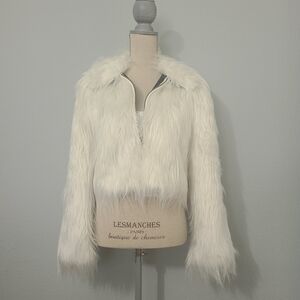 SMFK Wildworld Faux Fur Short Jacket in White‎ NWT Size Med